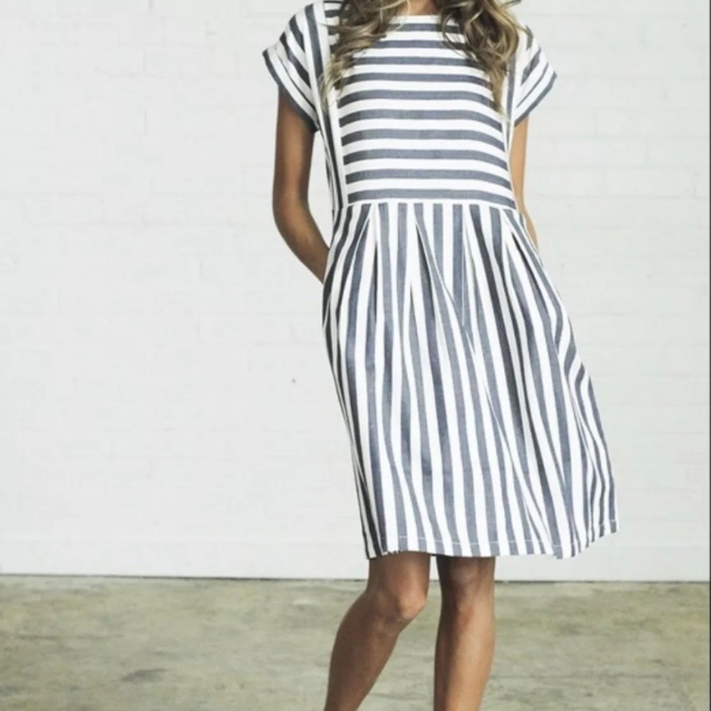 Clad and Cloth adorable dress!
